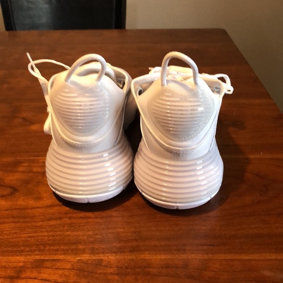 Nike air max 2090 used BV9977-100 - Picture 5 of 8